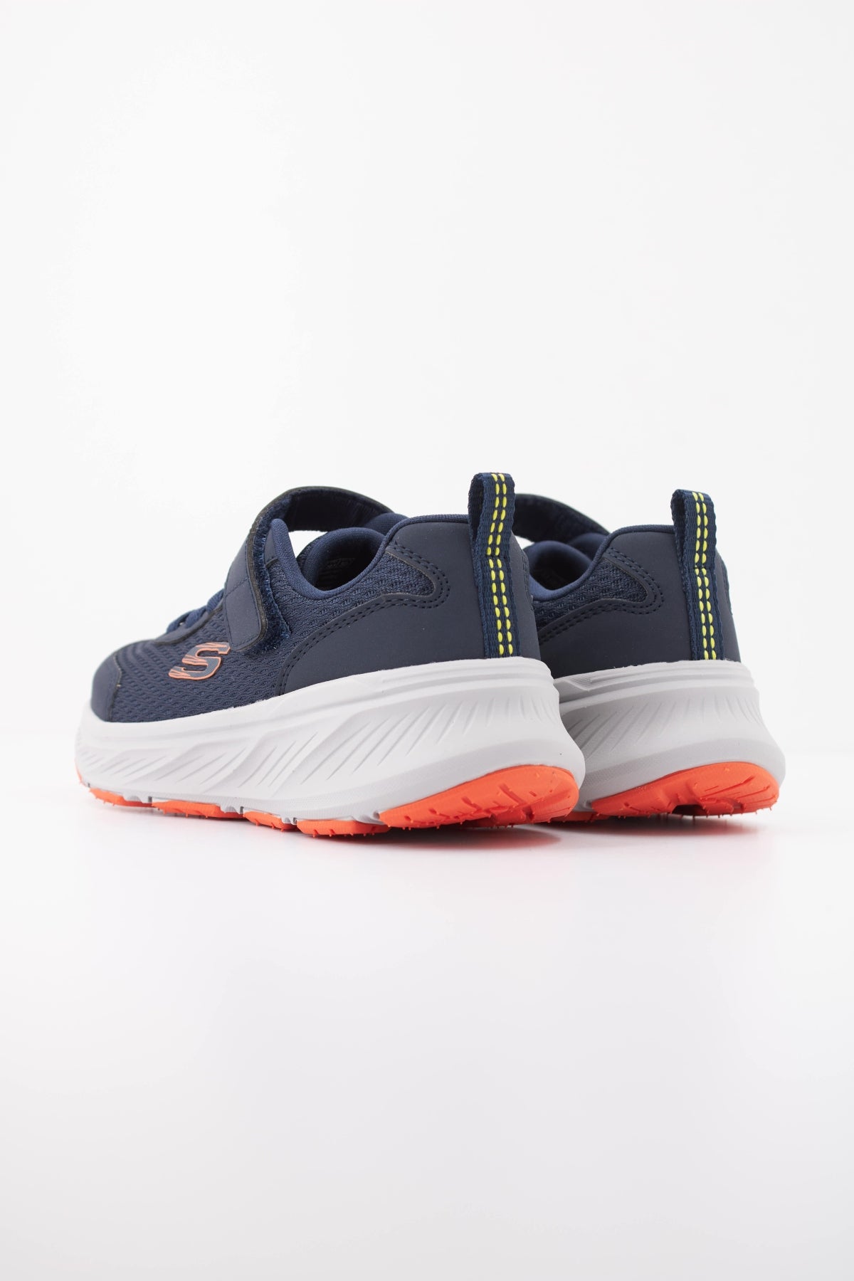 SKECHERS LS  en color NVY  (4)