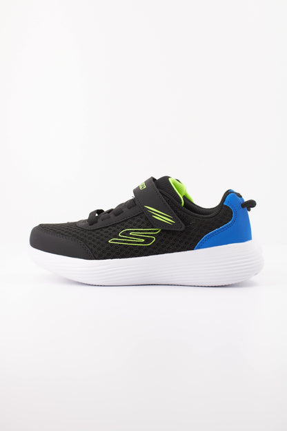 SKECHERS GO RUN  V QUANTA en color BLK  (1)