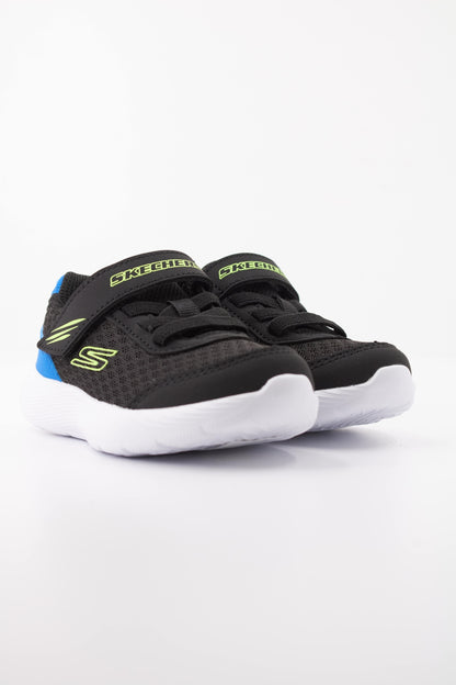 SKECHERS DYNA LITE LIL QUANTA en color BLK  (2)