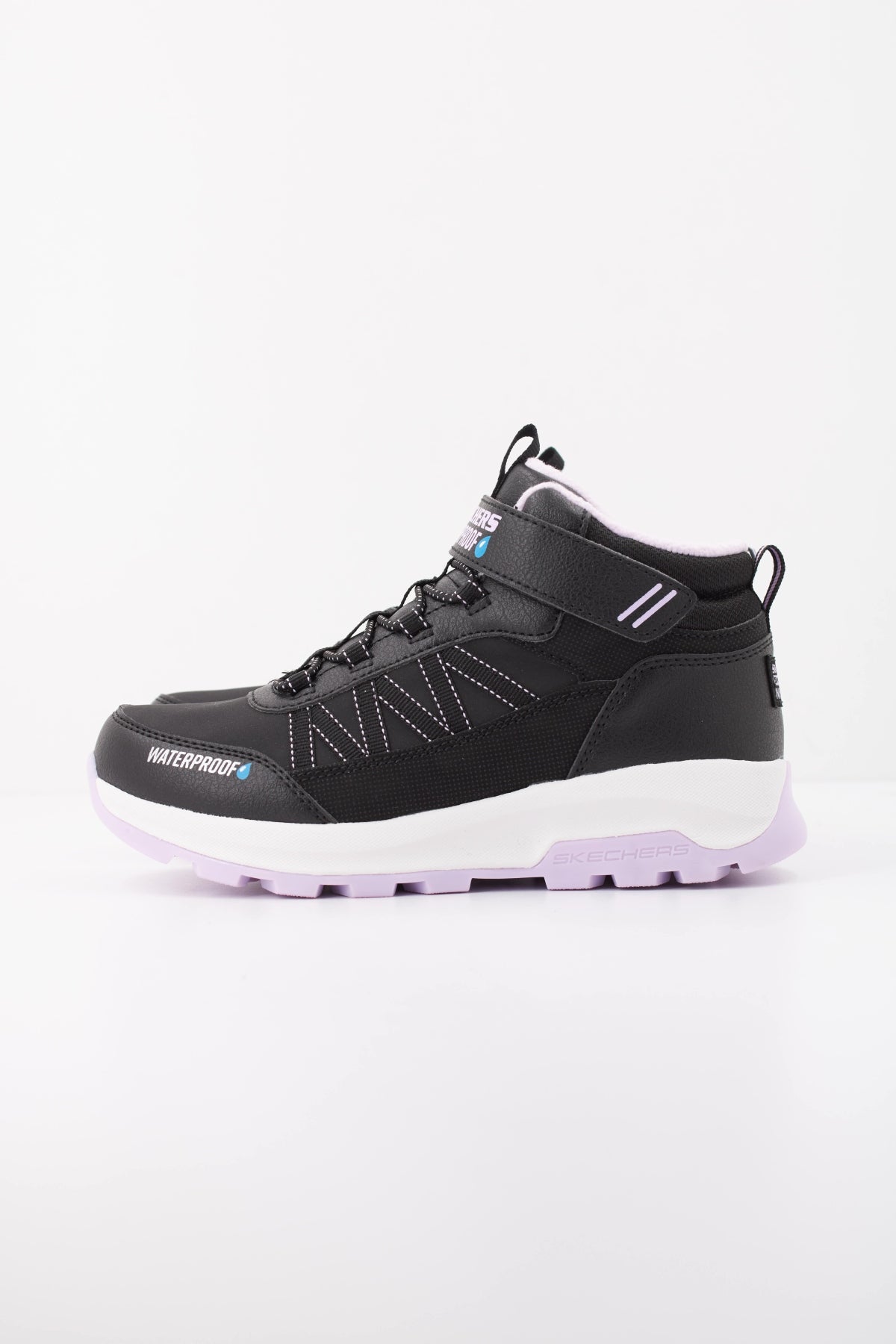 SKECHERS LS en color BKLV  (1)