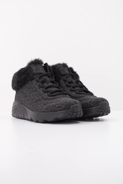 SKECHERS LS en color BBK  (2)