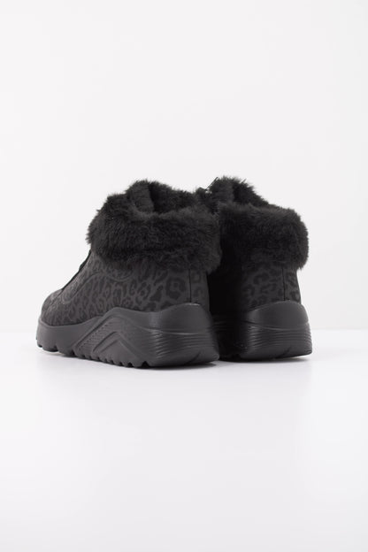 SKECHERS LS en color BBK  (4)