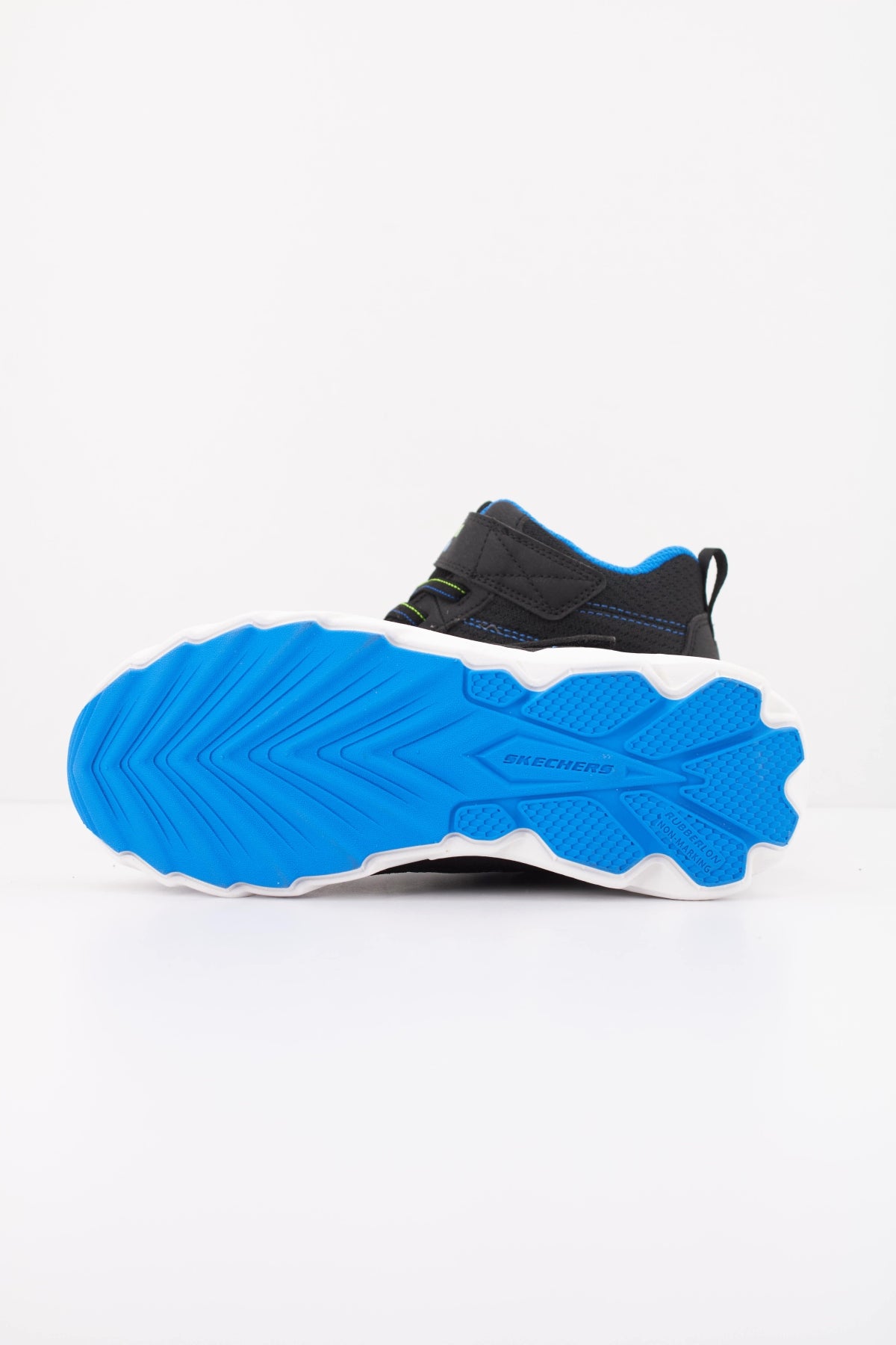 SKECHERS LS en color BKBL  (5)