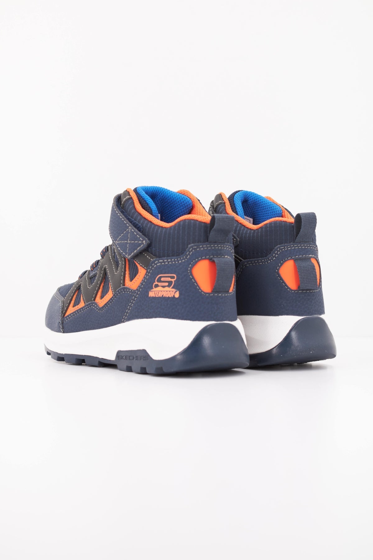 SKECHERS LS STORM BLAZE en color NVOR  (4)