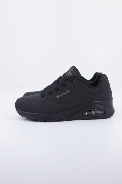 SKECHERS UNO -STAND ON AIR en color BBK  (1)