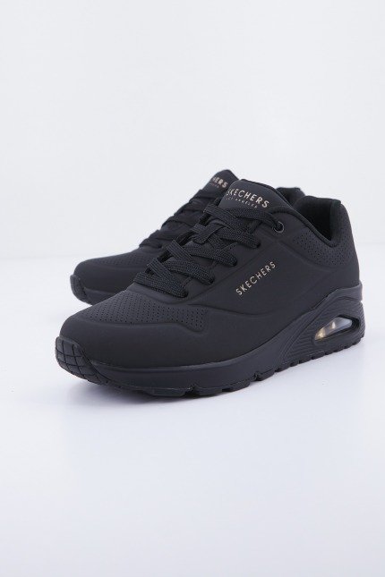 SKECHERS UNO -STAND ON AIR en color BBK  (2)