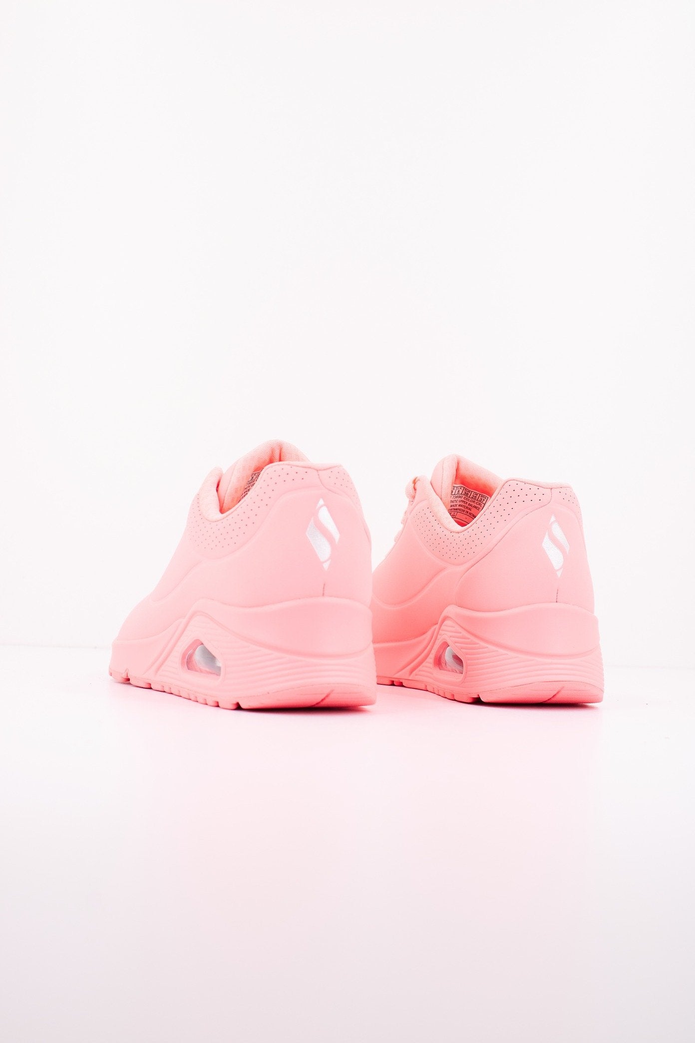 SKECHERS UNO STAND ON AIR en color CRL  (3)