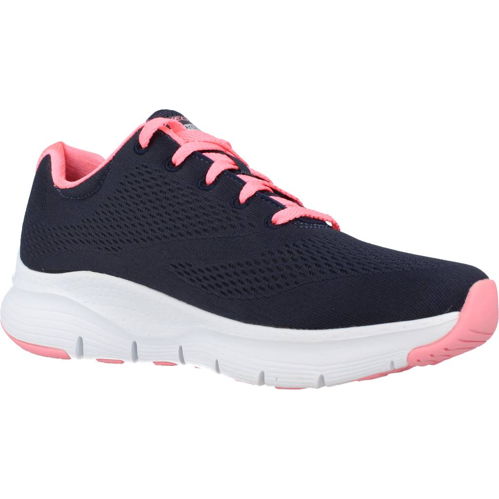 SKECHERS  ARCH FIT en color NVCL  (5)