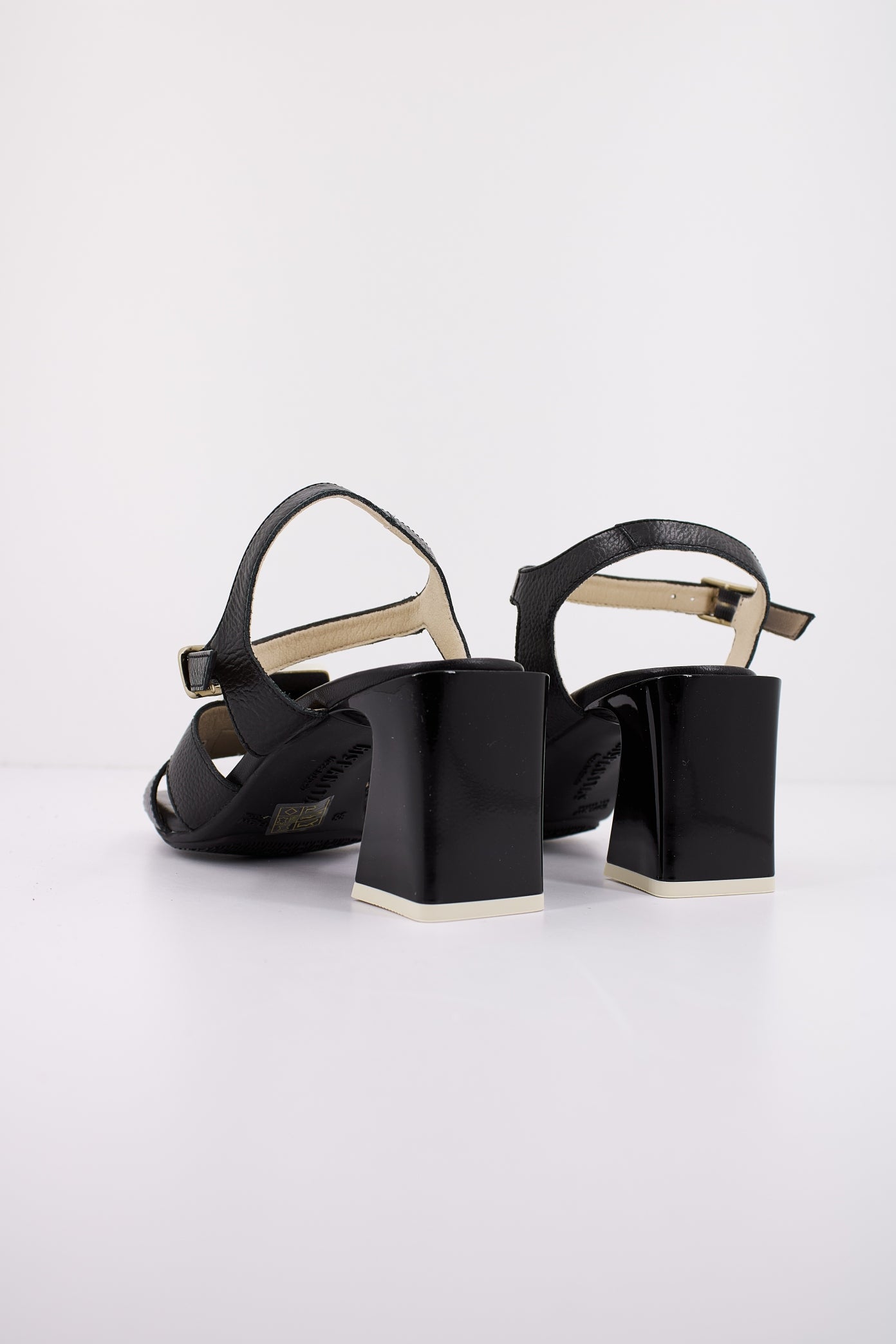 HISPANITAS HV  en color BLACK  (3)