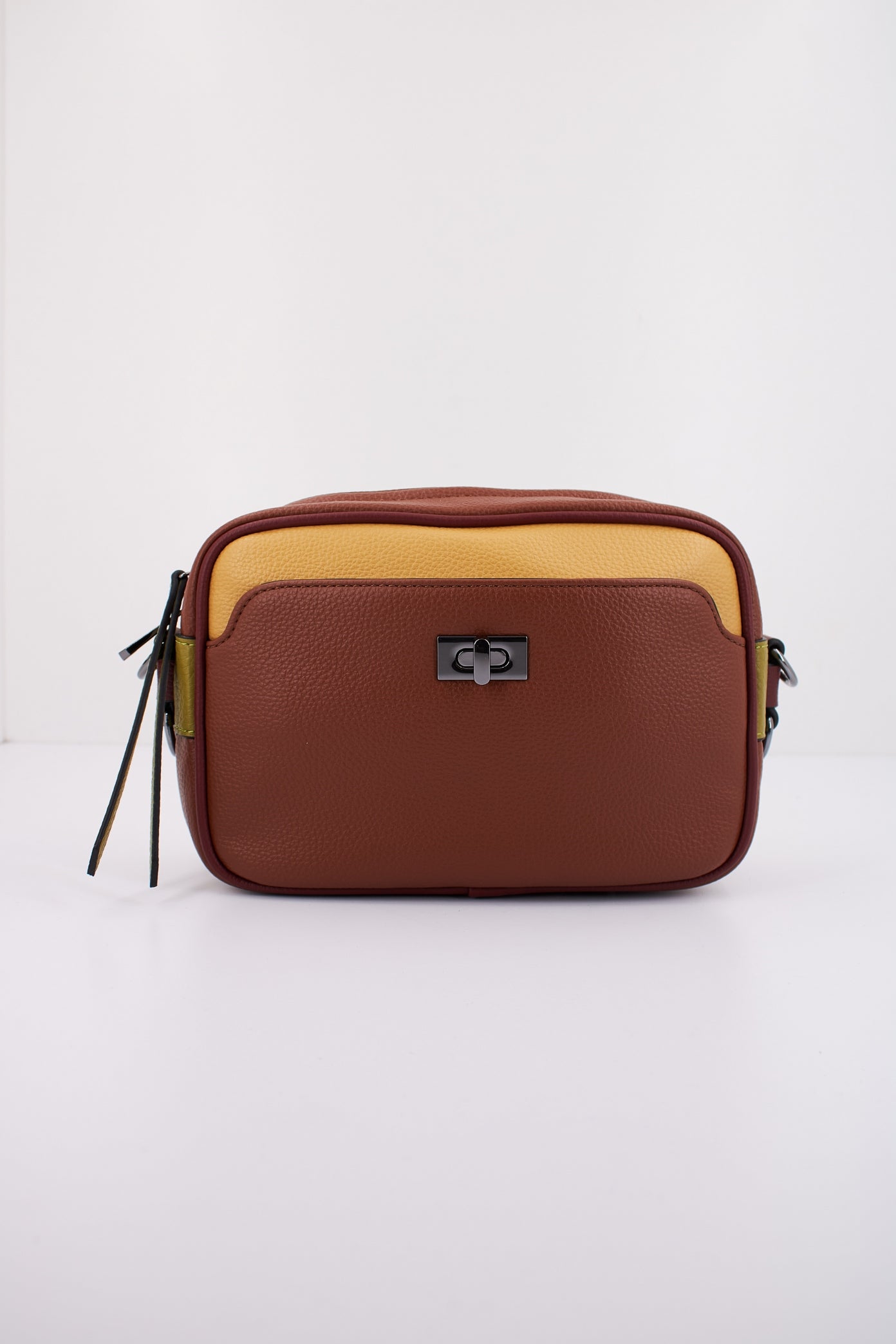 HISPANITAS BI en color CUERO  (3)