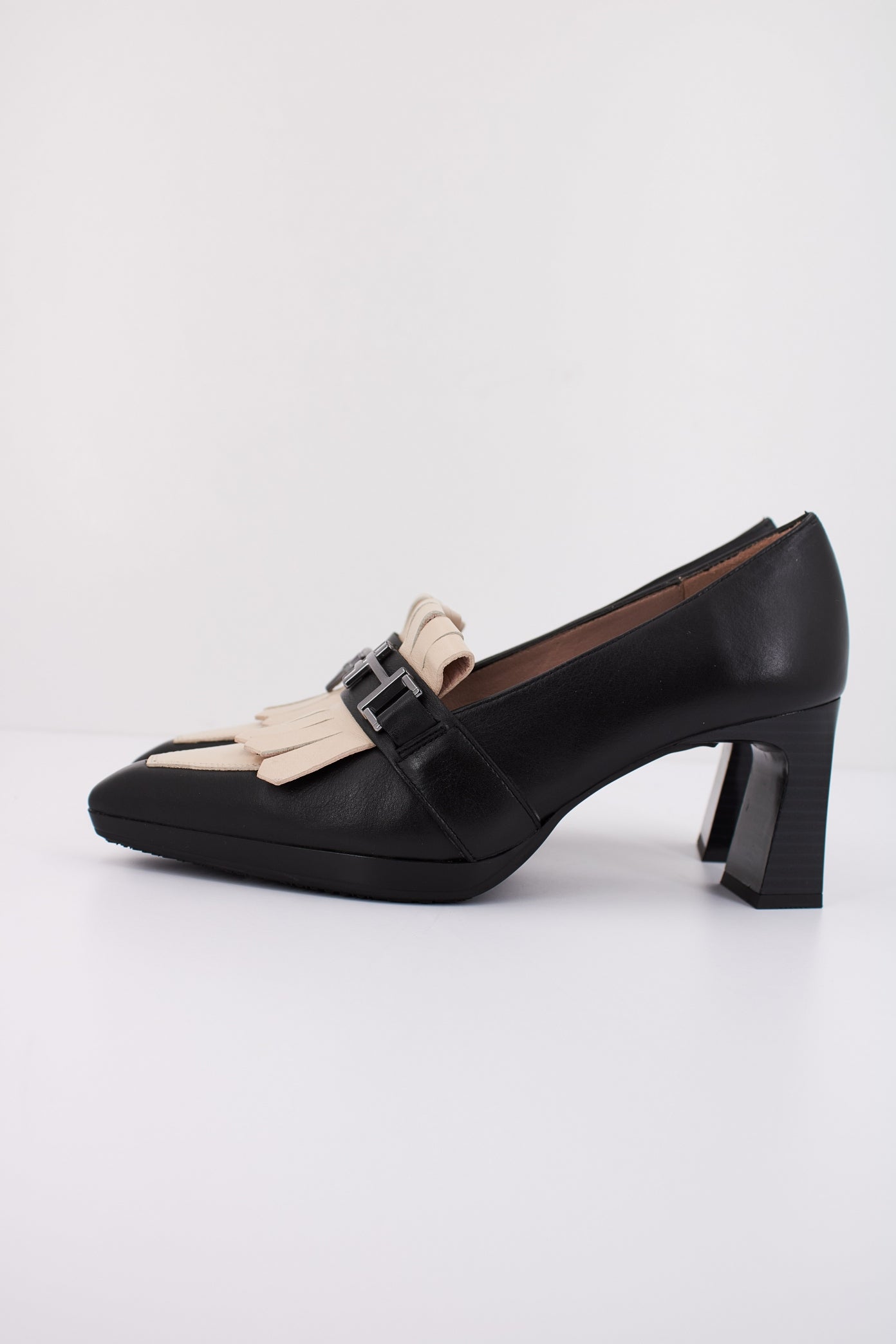 HISPANITAS CHI en color BLACK  (1)