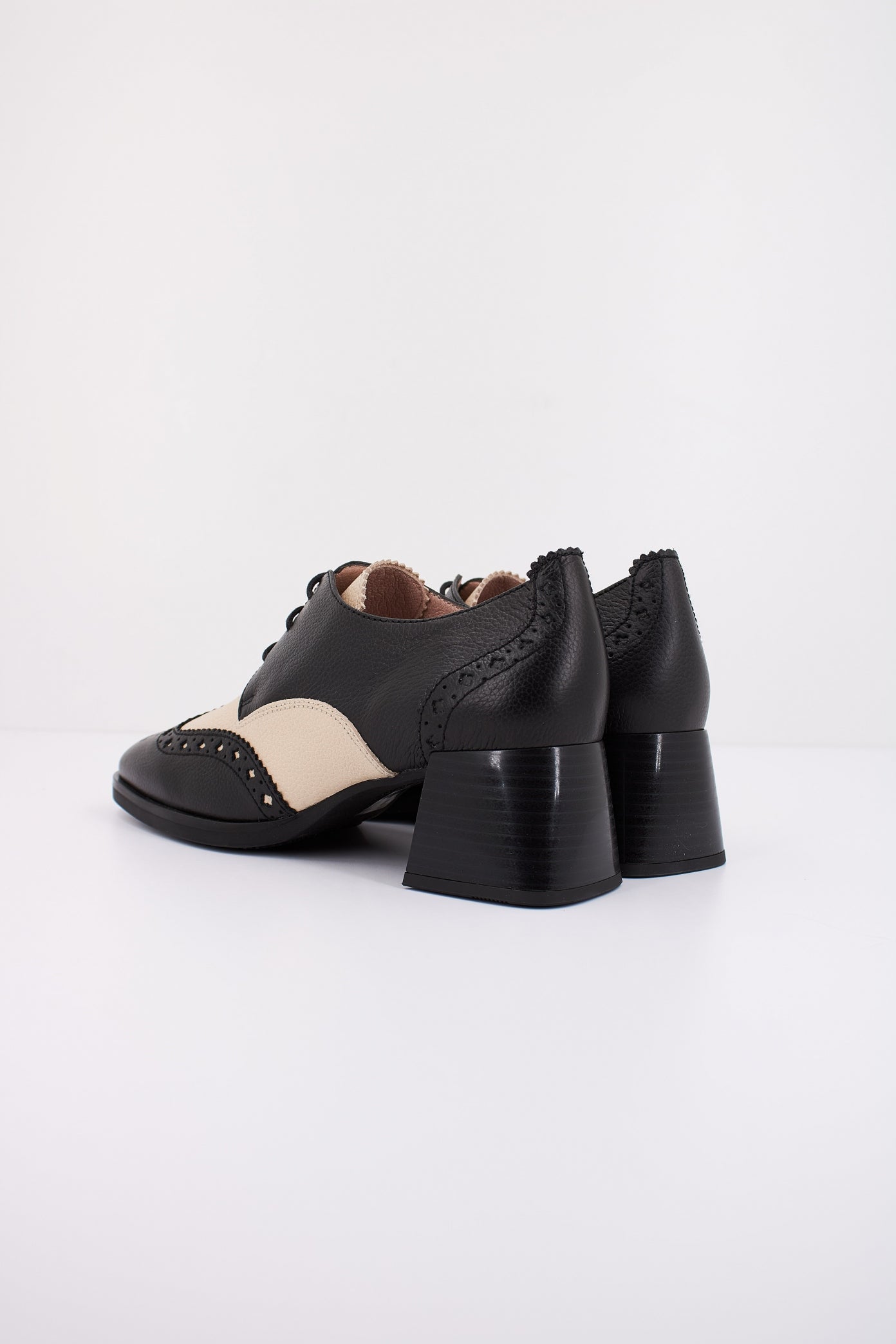HISPANITAS CHI en color BLACK  (4)