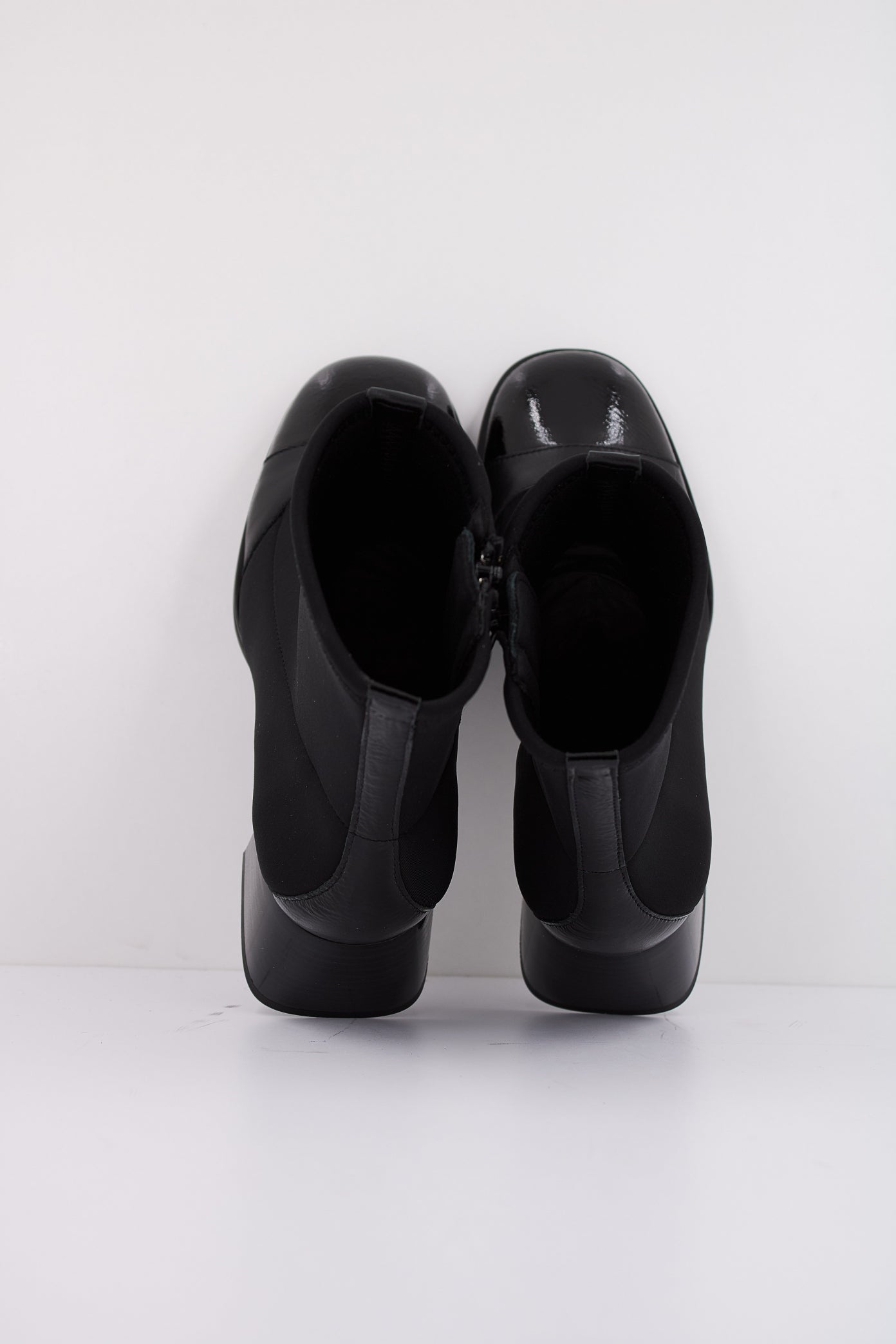 HISPANITAS HI en color BLACK  (3)