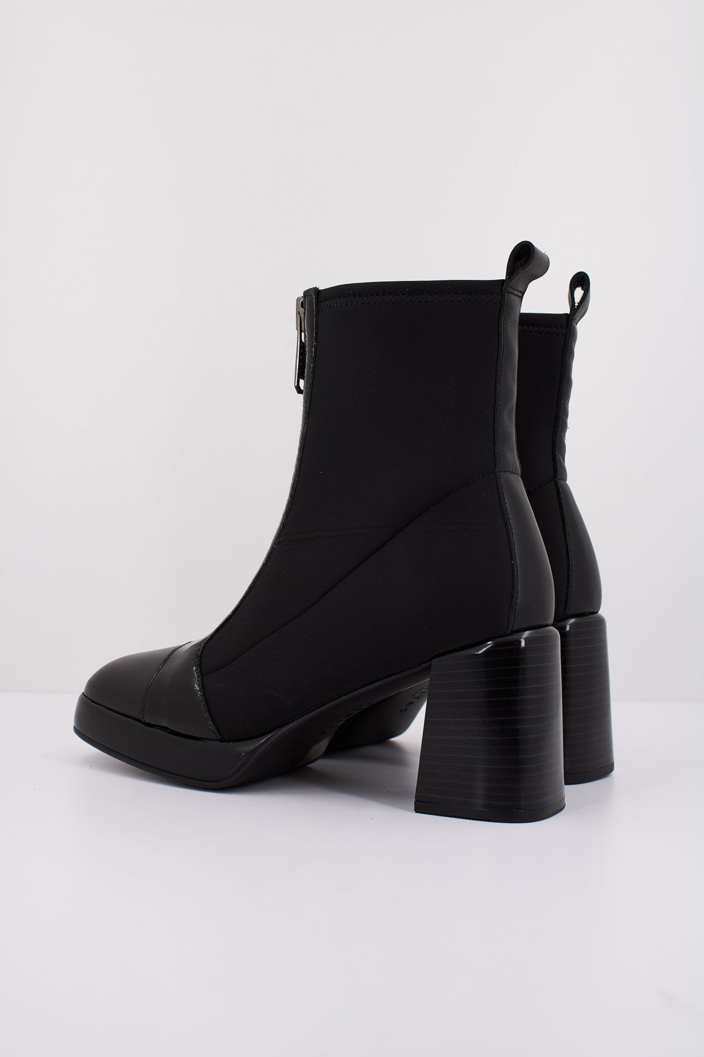 HISPANITAS HI en color BLACK  (4)