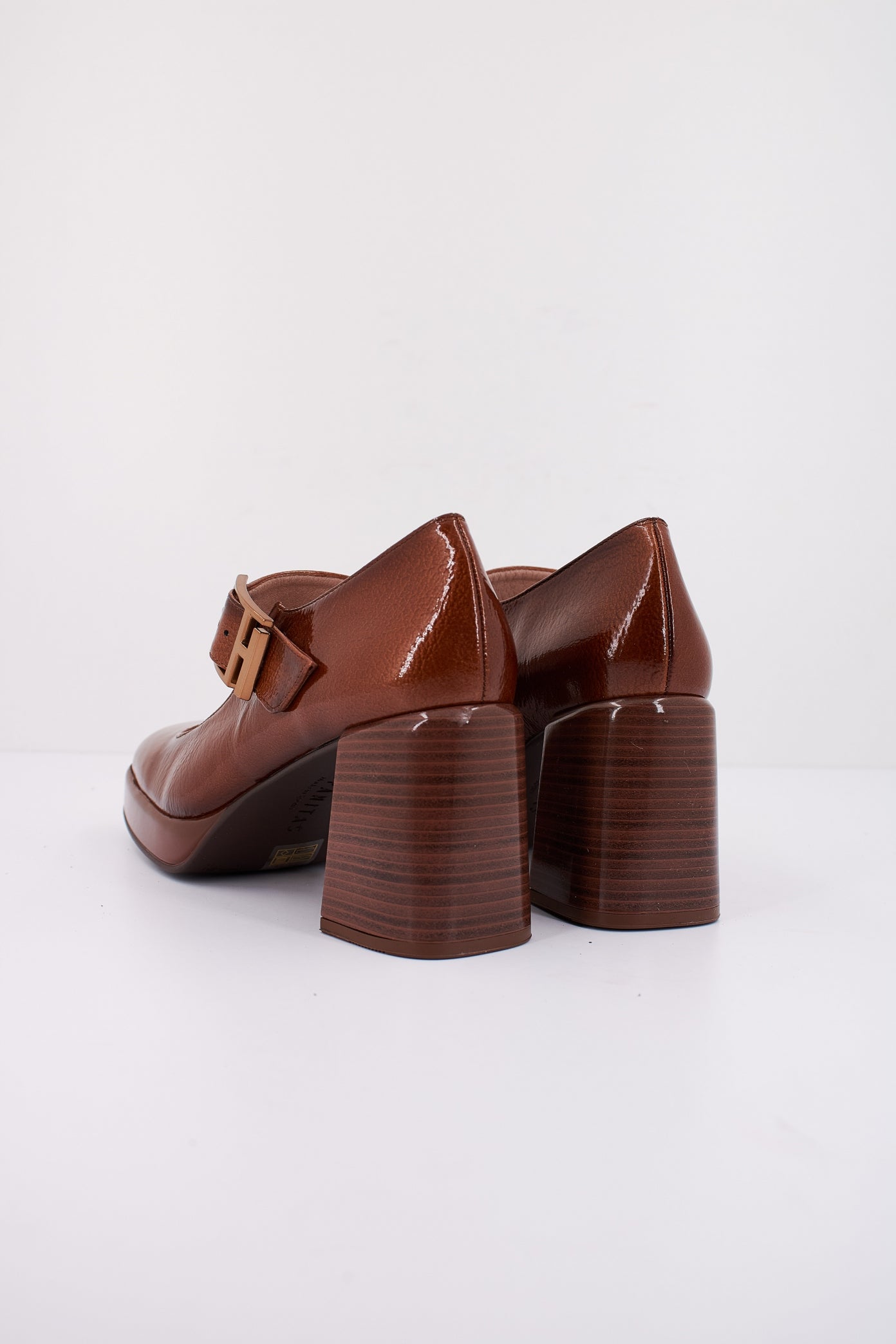 HISPANITAS HI en color CUERO  (4)