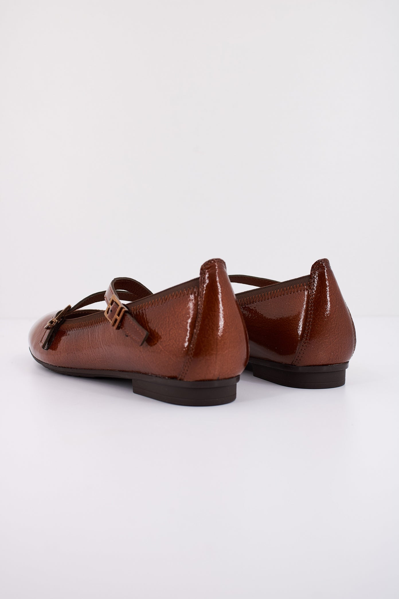 HISPANITAS HI en color CUERO  (4)