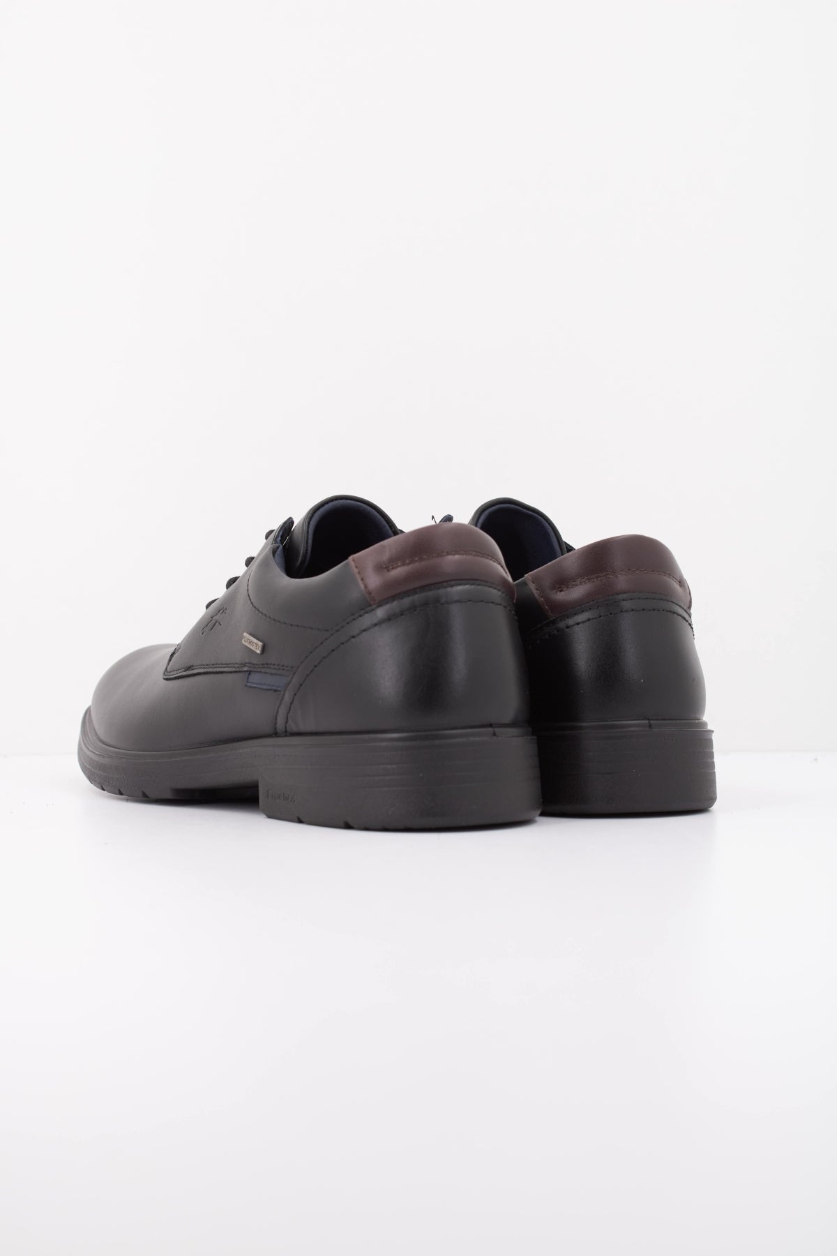 FLUCHOS F MALLORCA HIDRO en color NEGRO  (4)