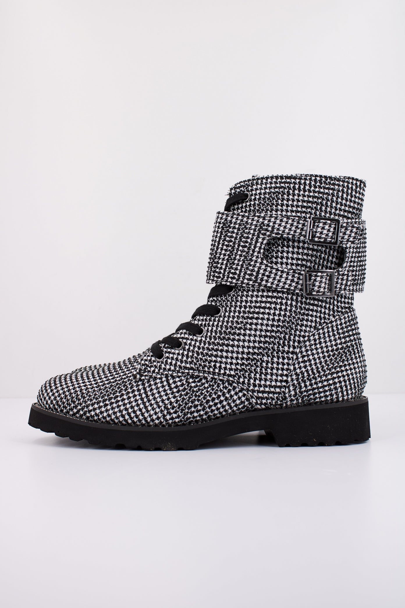 LA STRADA  en color BLACK  (1)