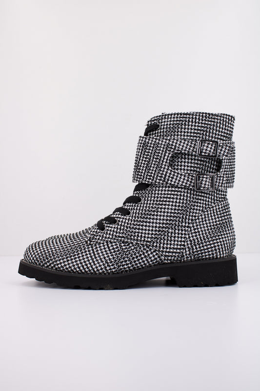 LA STRADA  en color BLACK  (1)