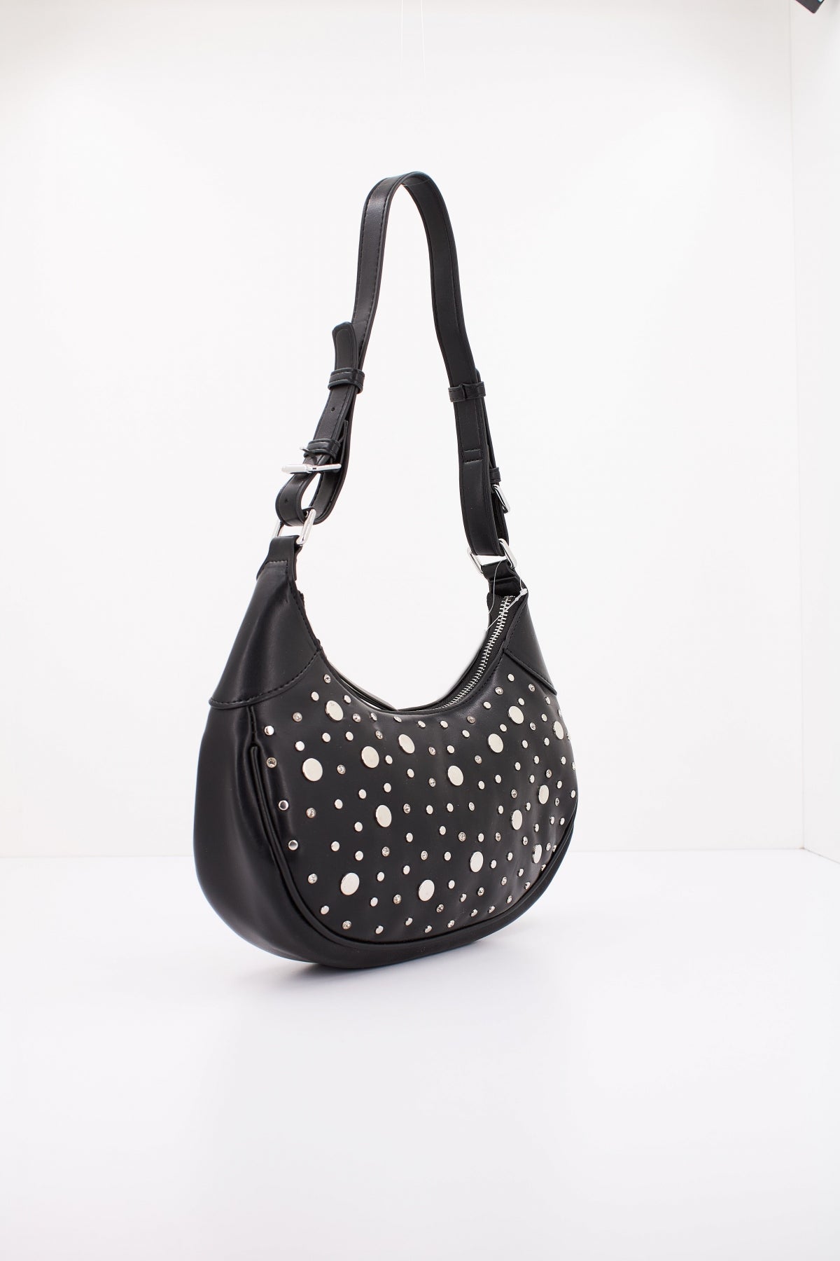 LA STRADA JADYBAG  en color BLACK  (2)