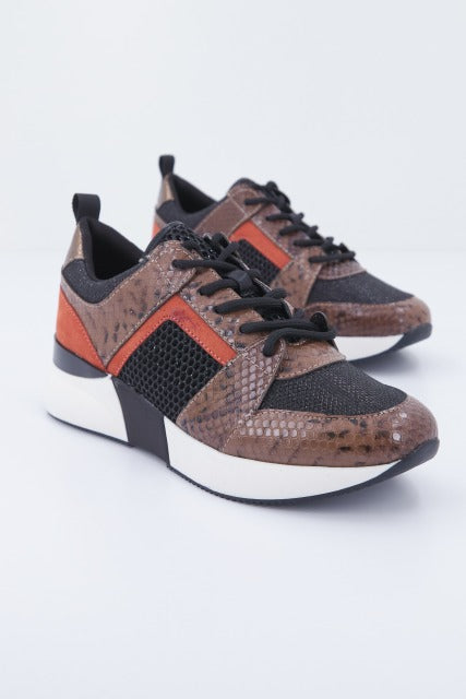 LA STRADA   en color   (1)