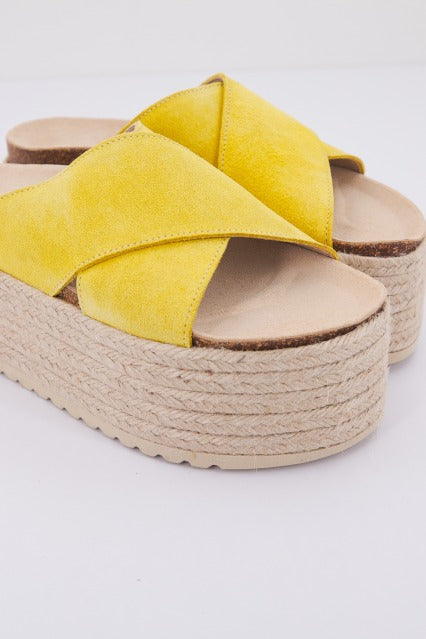 YELLOW ME XL en color AMARILLO  (4)
