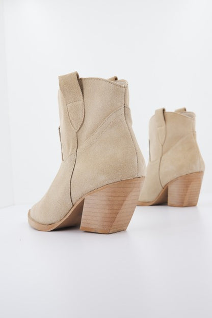 YELLOW PONY en color MARFIL  (3)