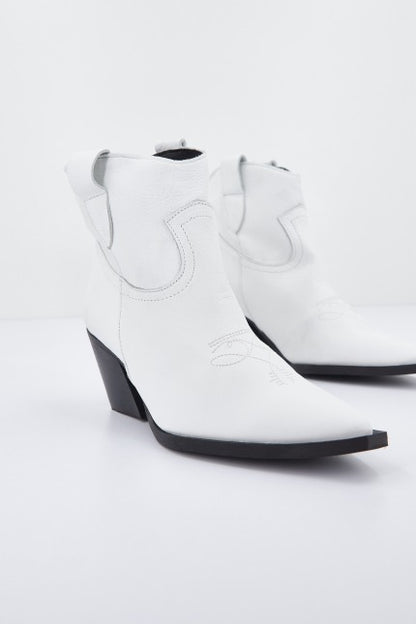 YELLOW PONY en color BLANCO  (1)