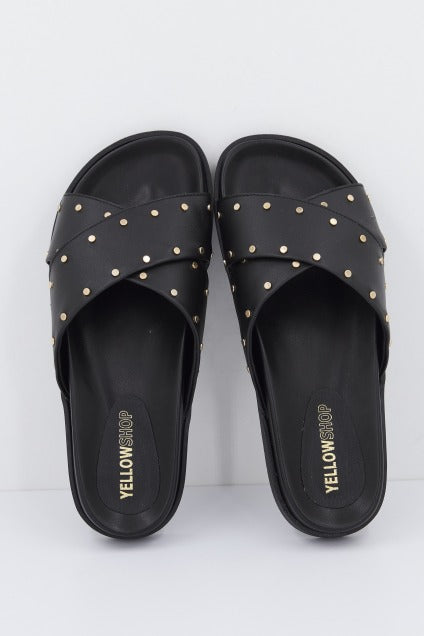 YELLOW STUD en color NEGRO  (1)