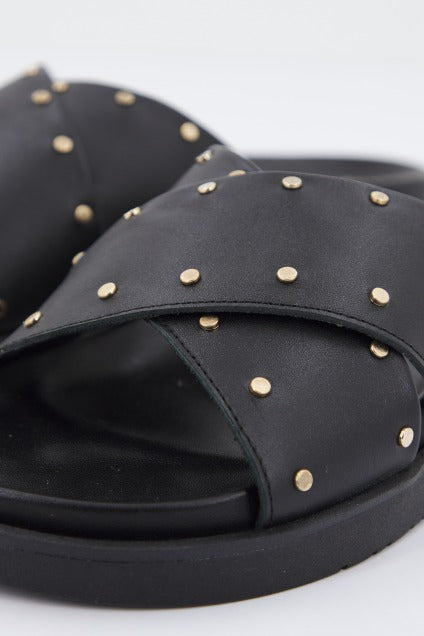 YELLOW STUD en color NEGRO  (3)