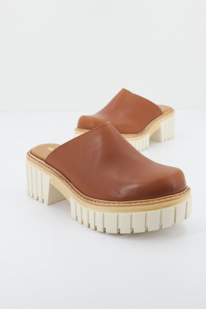 YELLOW LENA en color CUERO  (2)