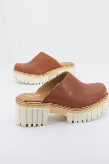 YELLOW LENA en color CUERO  (3)