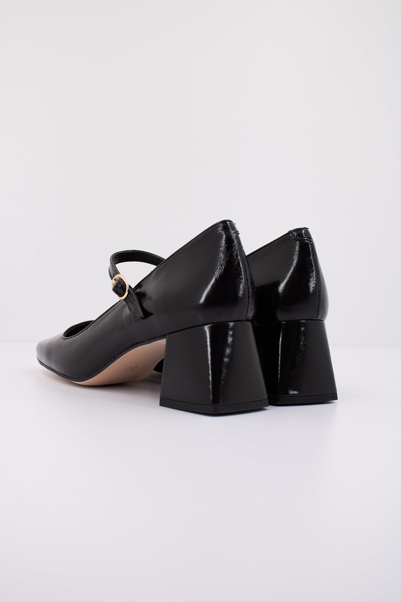YELLOW PATRICIA en color NEGRO  (4)
