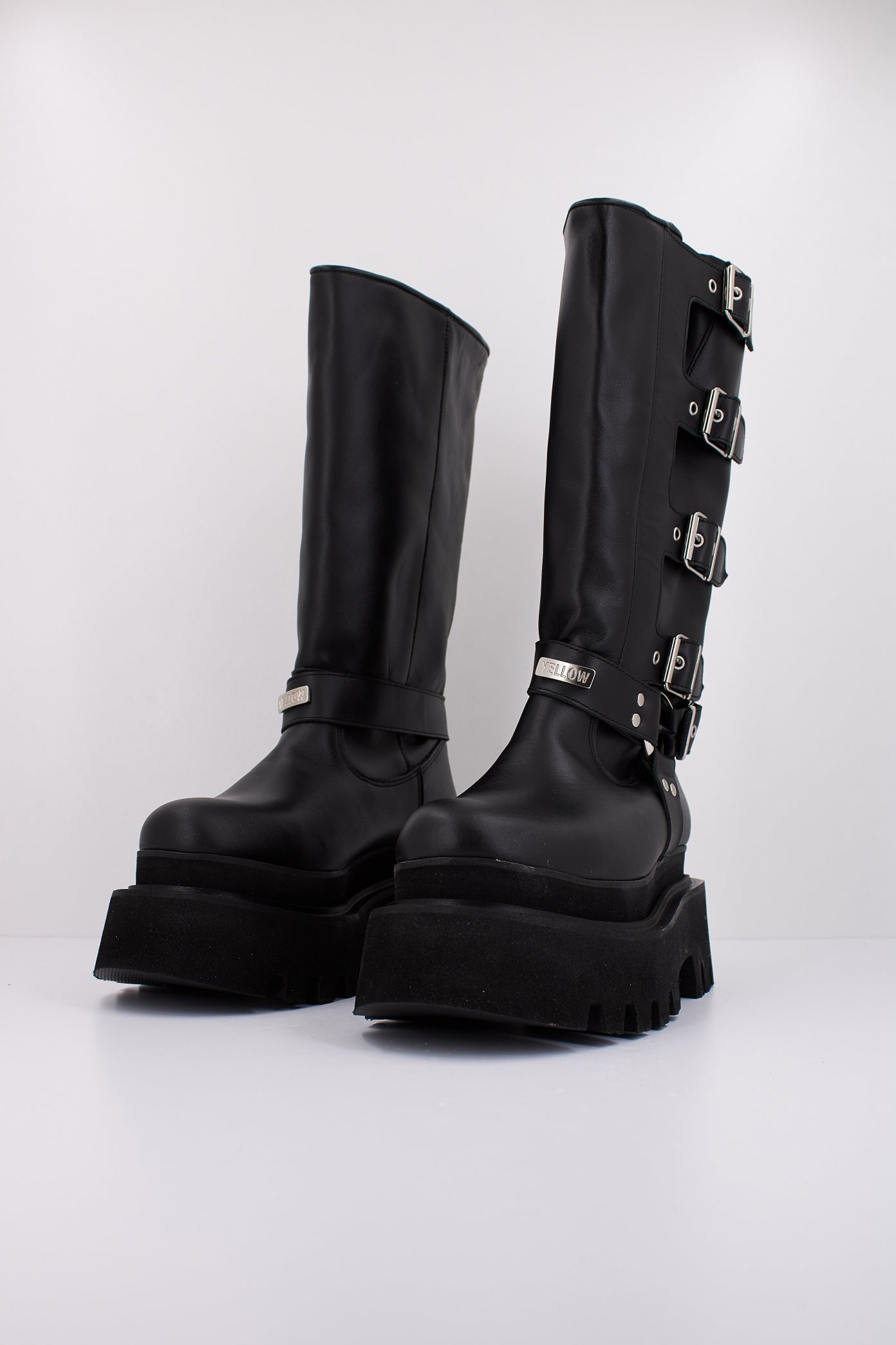 YELLOW LOLA XL en color NEGRO  (2)