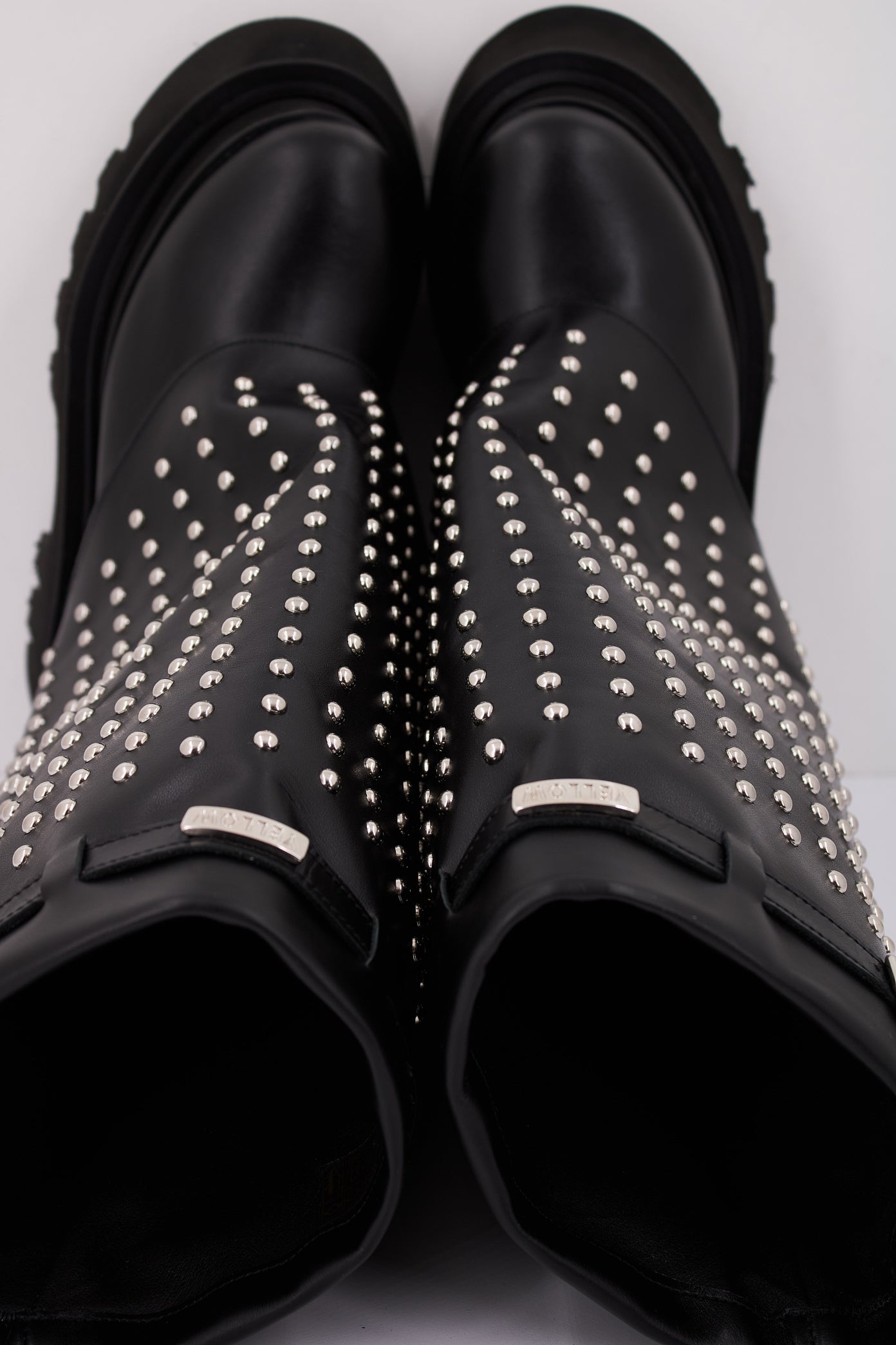 YELLOW SUSAN en color NEGRO  (3)