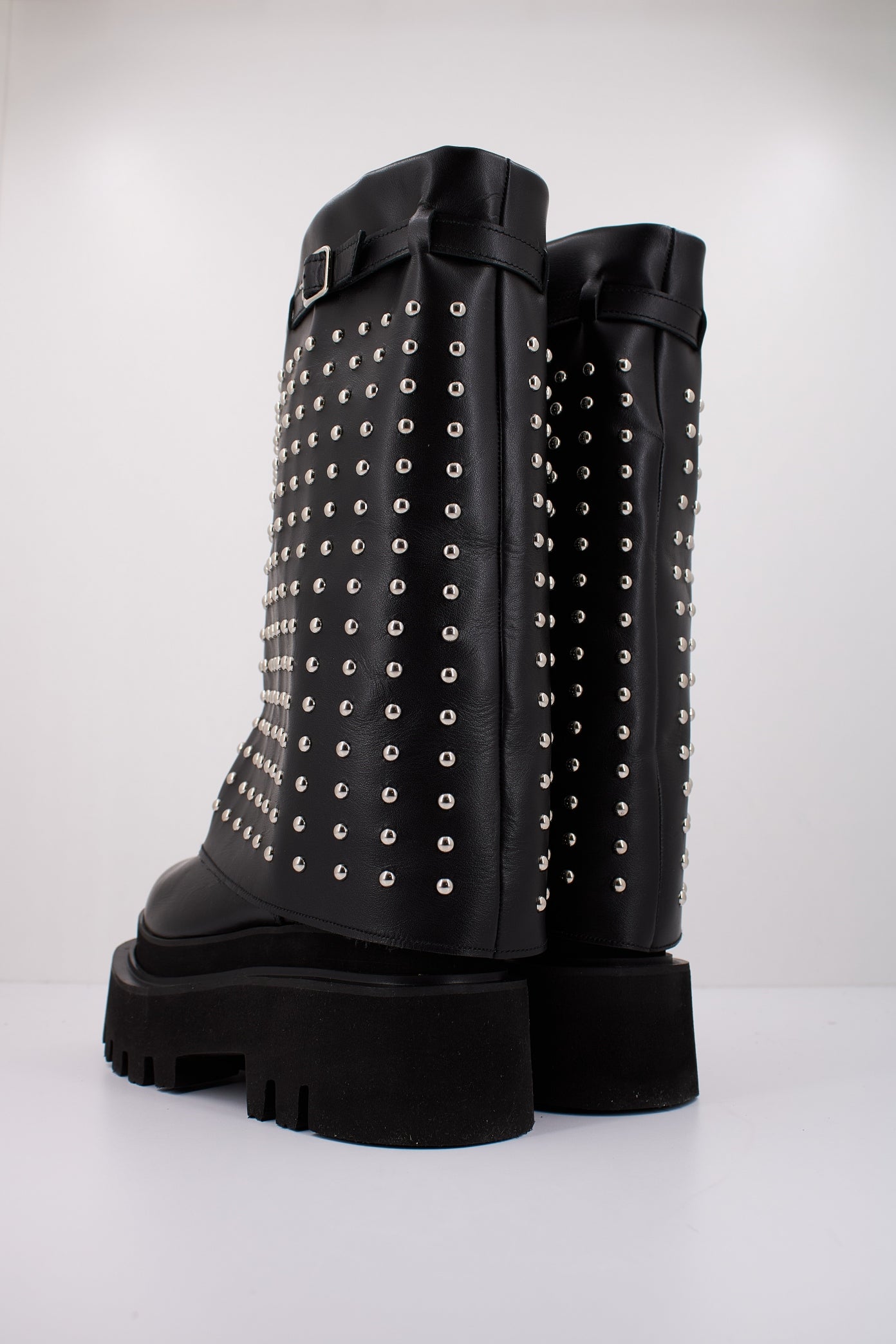 YELLOW SUSAN en color NEGRO  (4)