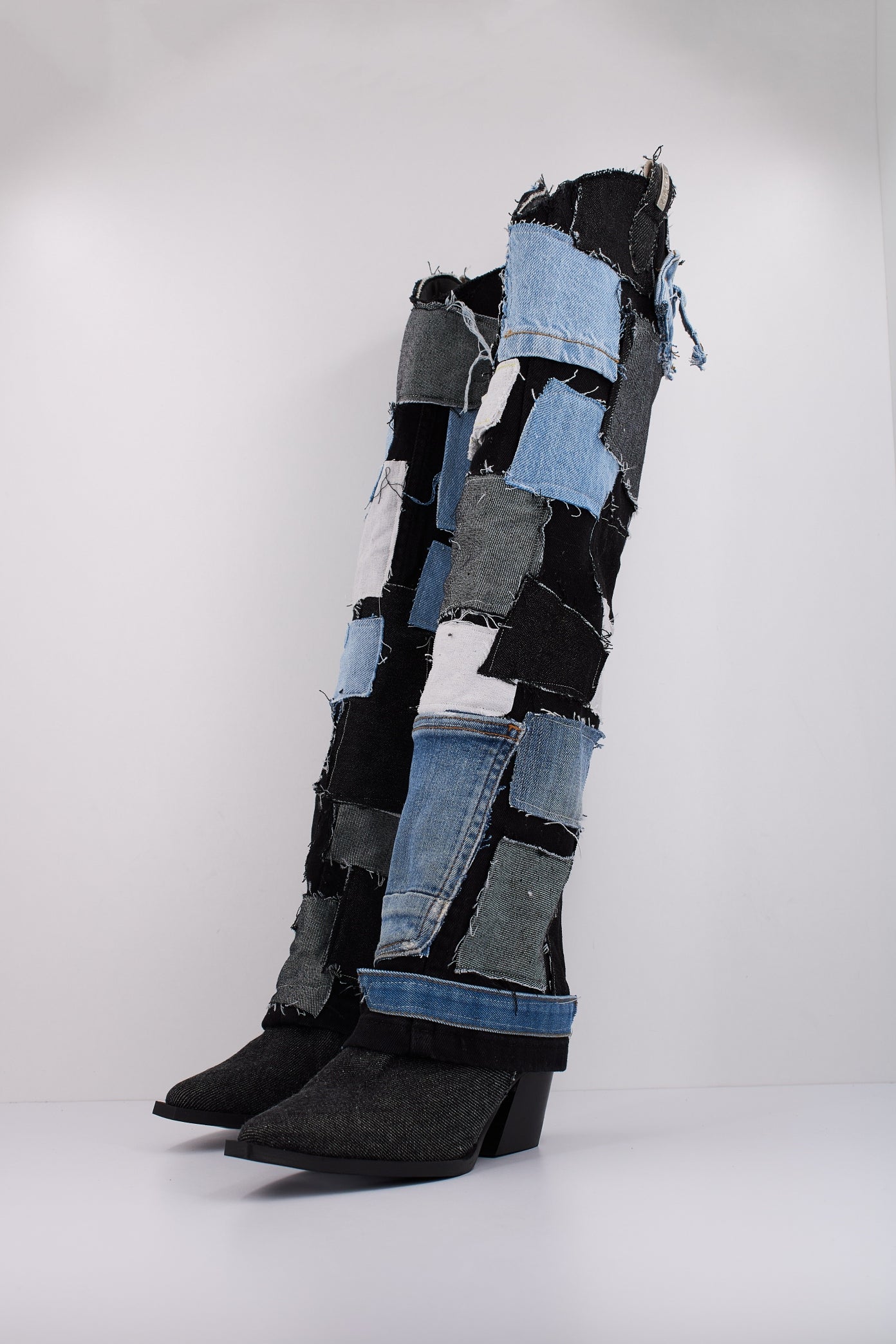 YELLOW NOÉ en color NEGRO  (2)