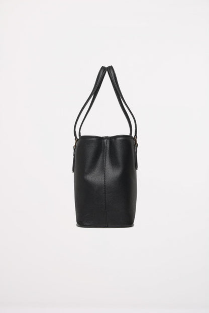 VALENTINO BAGS SHOPPING BRIXTON en color NERO  (2)