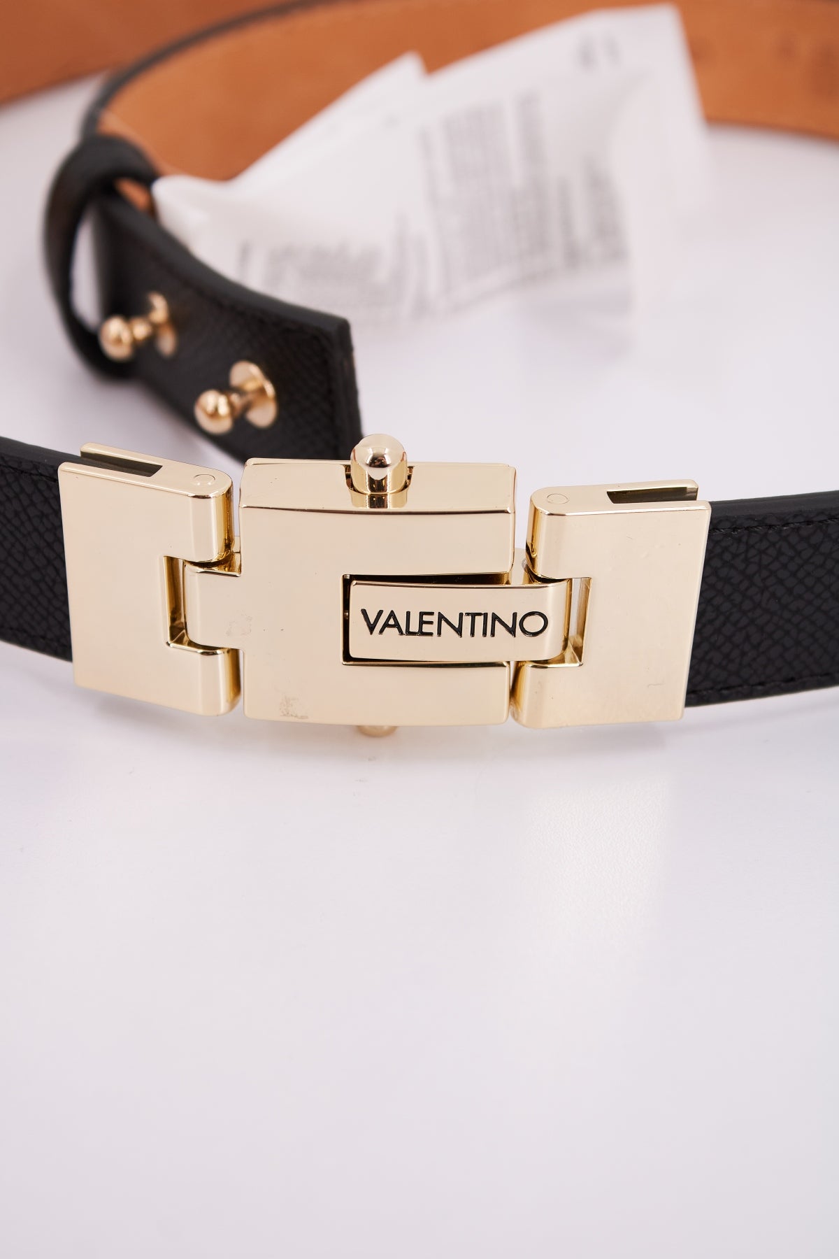 VALENTINO BAGS FAE RE en color NERORO  (3)