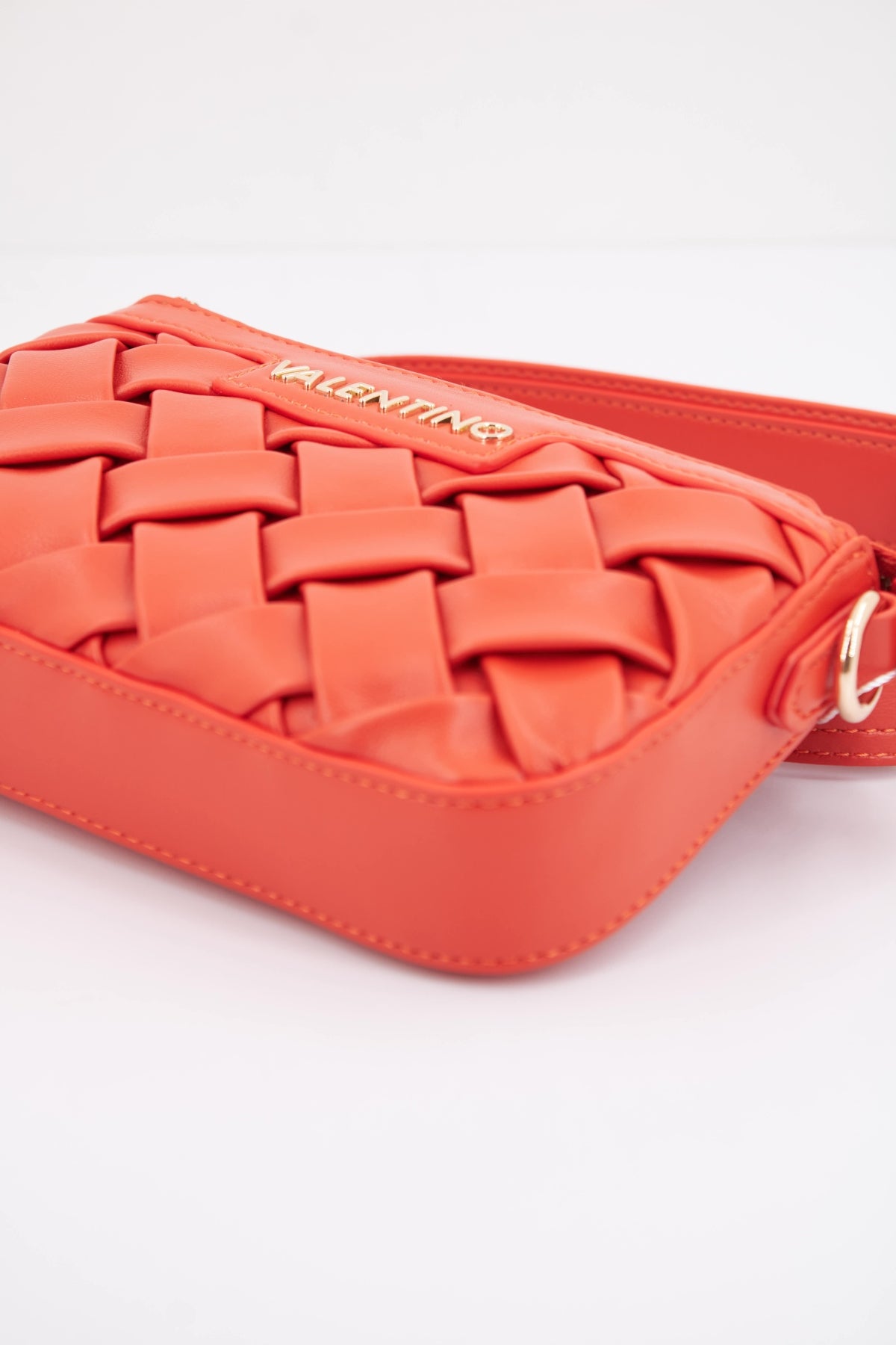 VALENTINO BAGS SYNTHETIC BAG ENNIS en color ARANCIO  (3)