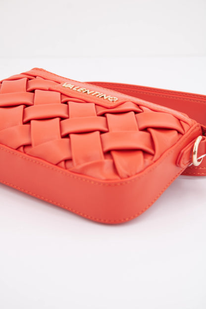 VALENTINO BAGS SYNTHETIC BAG ENNIS en color ARANCIO  (3)