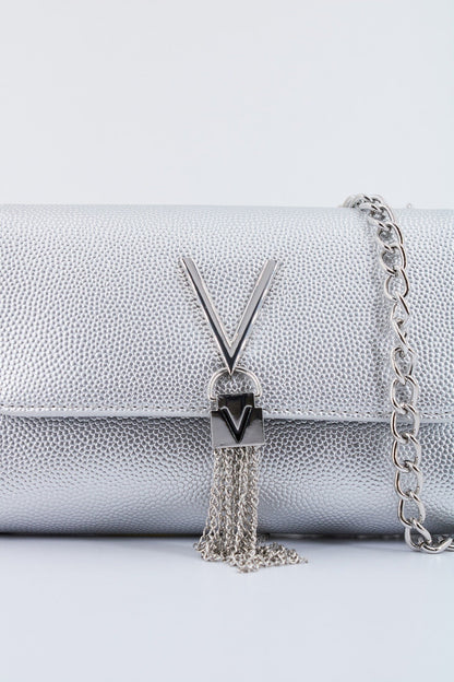 VALENTINO BAGS DIVINA en color ARGENTO  (4)