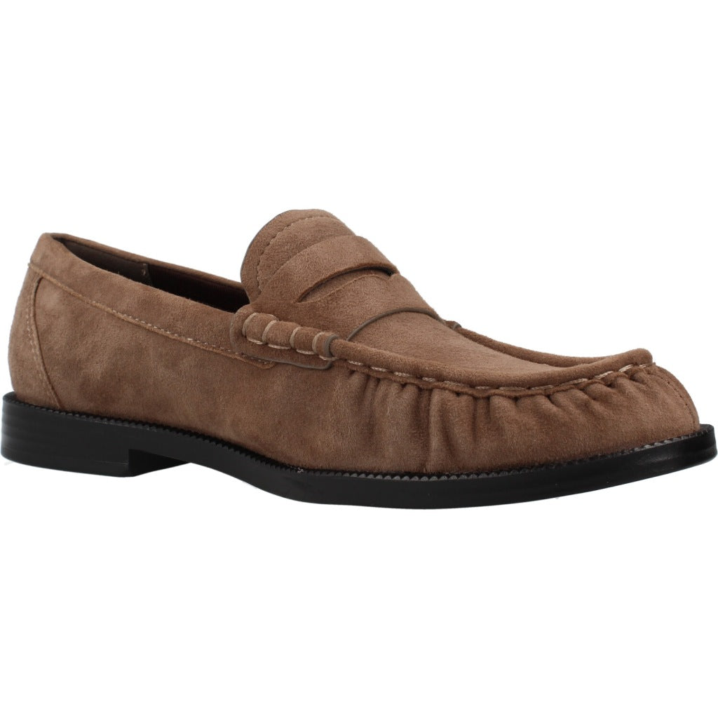 TAMARIS   MOCASIN en color TAUPE  (5)
