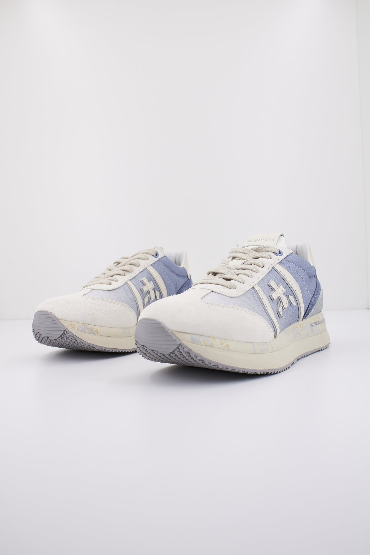 PREMIATA CONNY en color   (2)