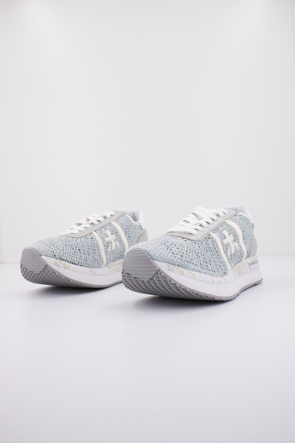 PREMIATA CONNY en color   (2)