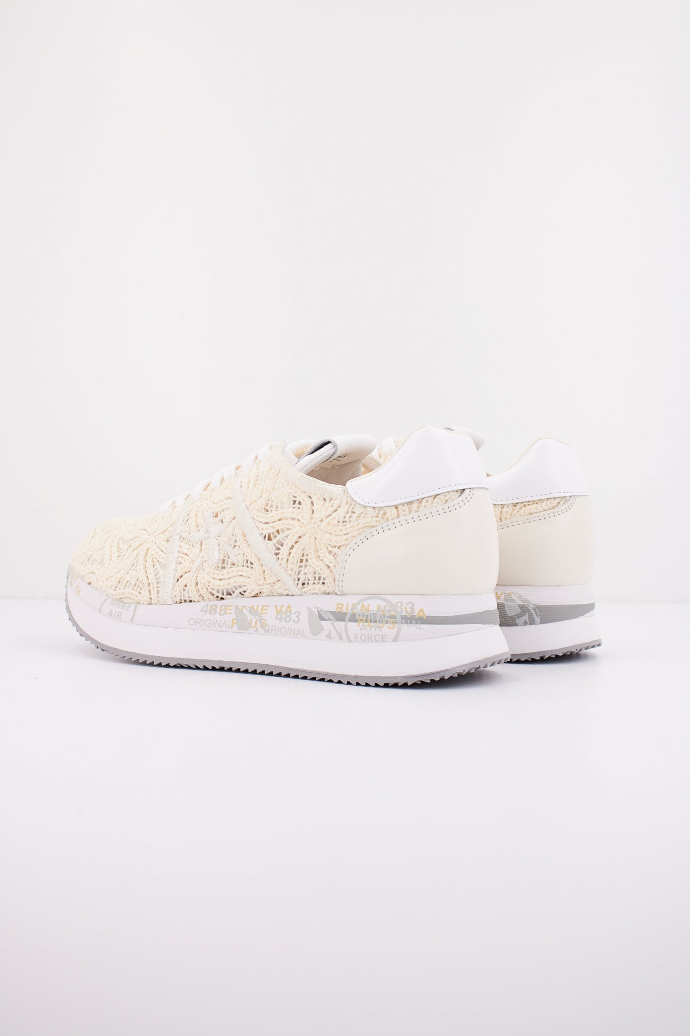 PREMIATA CONNY  en color   (3)