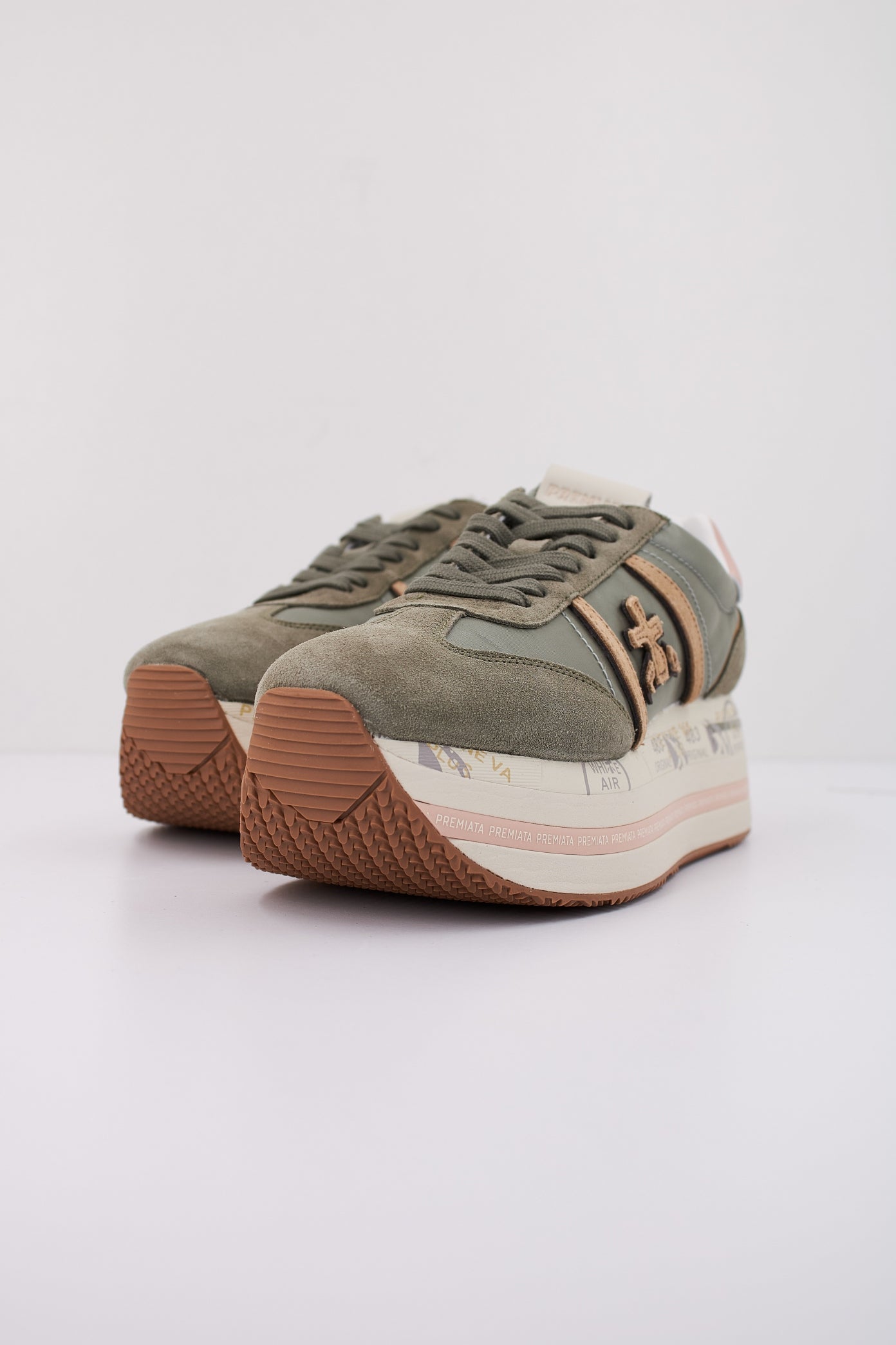 PREMIATA BETH   en color   (2)