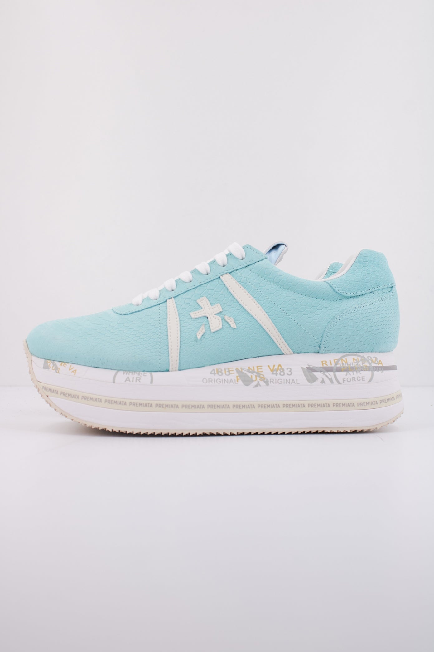 PREMIATA BETH  en color   (1)