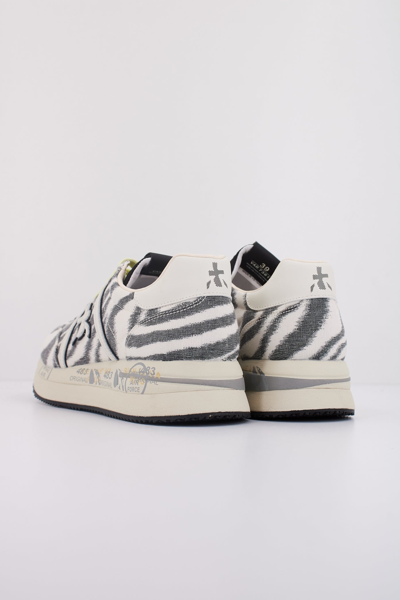 PREMIATA CONNY  en color   (4)