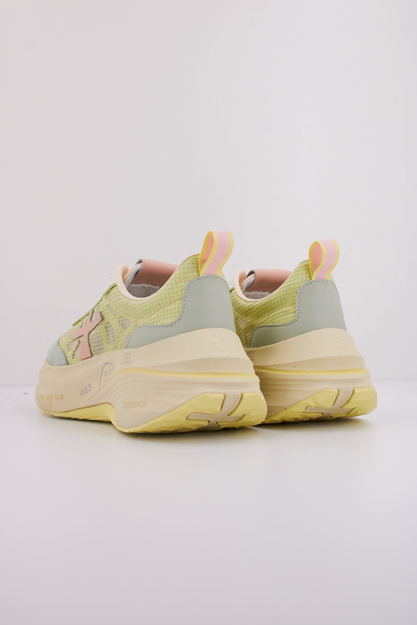 PREMIATA HILL en color   (4)